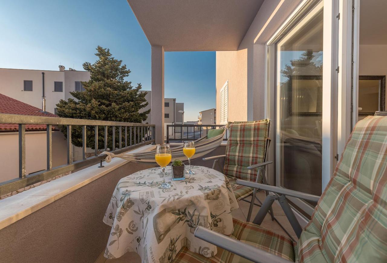 Apartamento Neno Makarska Exterior foto