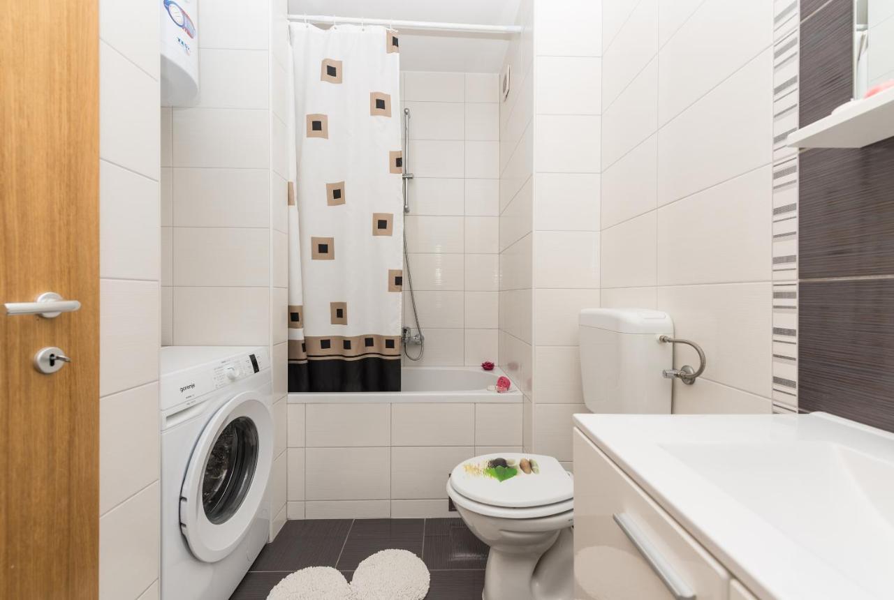 Apartamento Neno Makarska Exterior foto