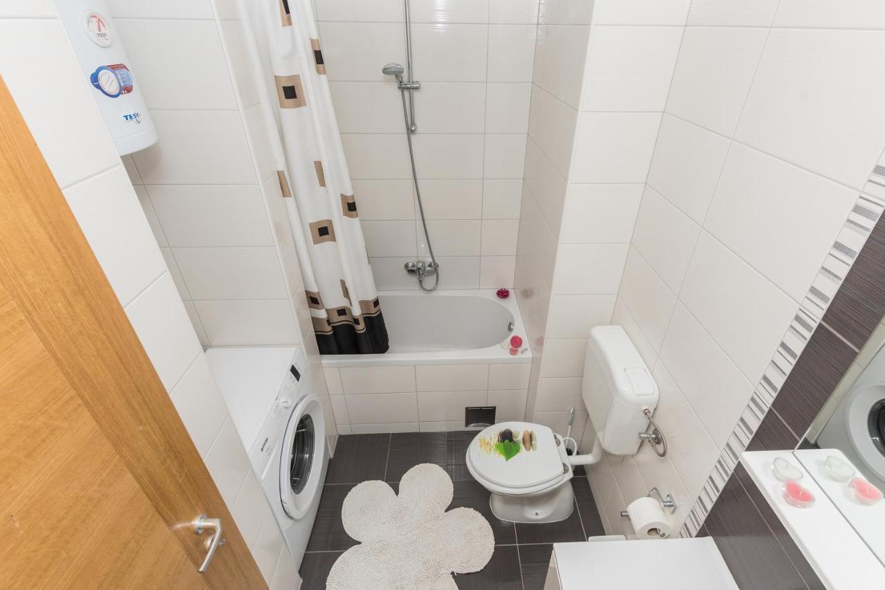 Apartamento Neno Makarska Exterior foto