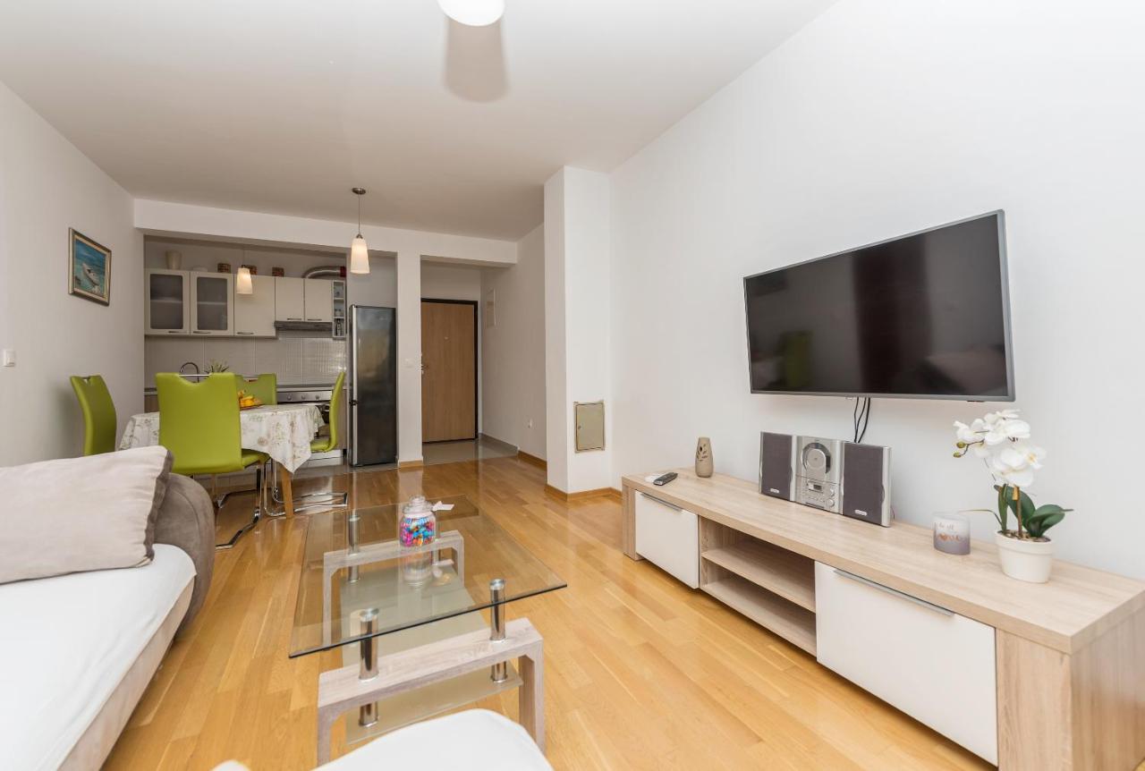 Apartamento Neno Makarska Exterior foto