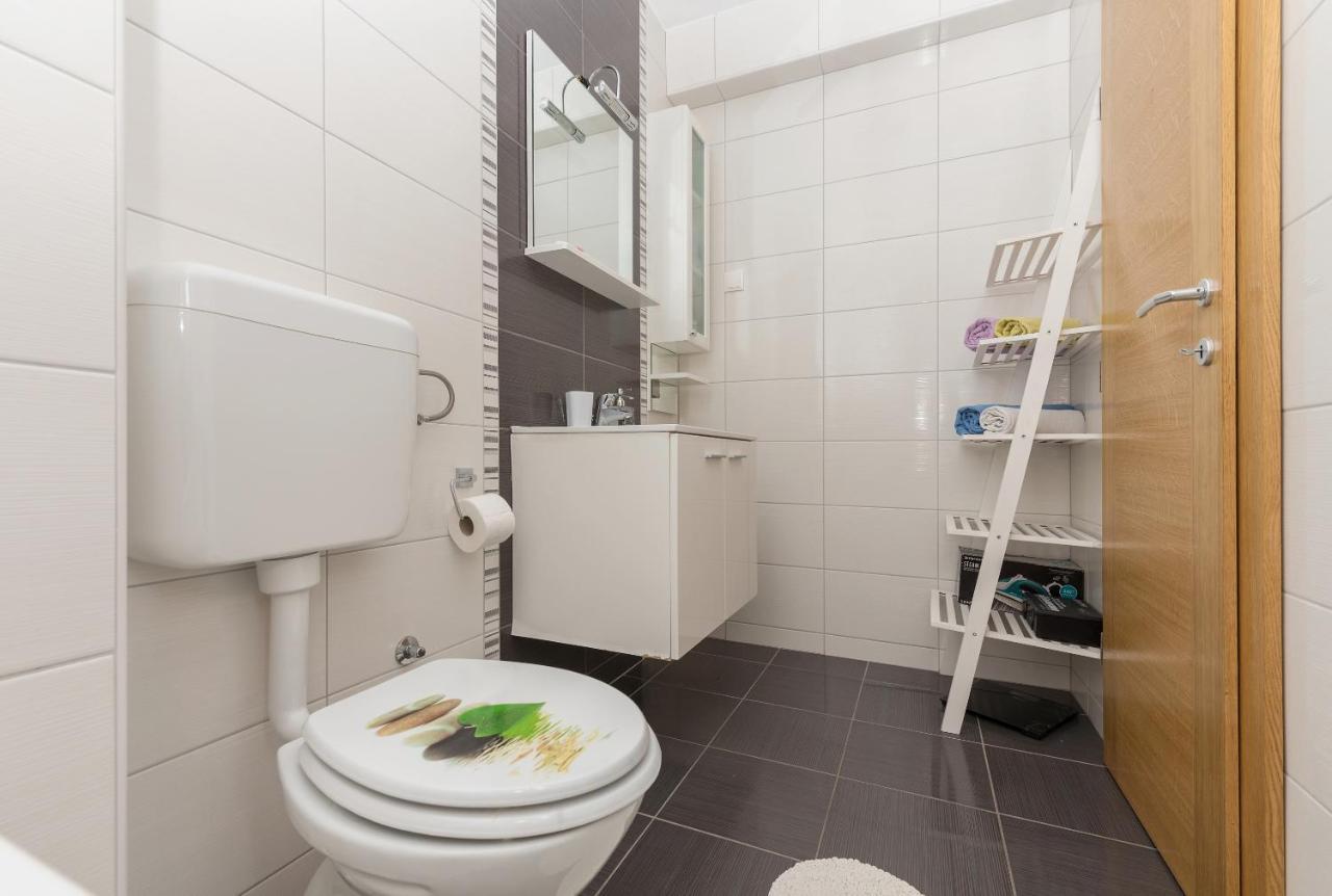 Apartamento Neno Makarska Exterior foto