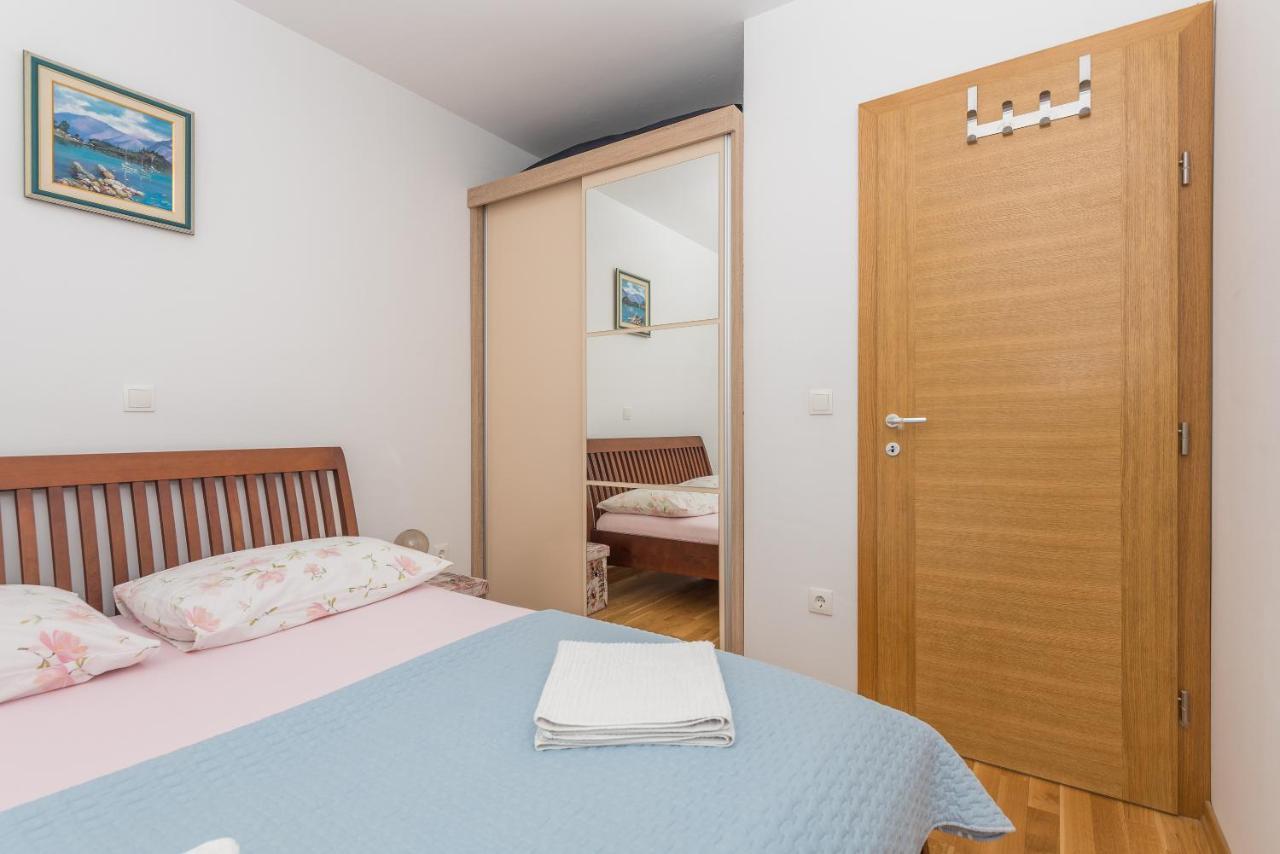 Apartamento Neno Makarska Exterior foto